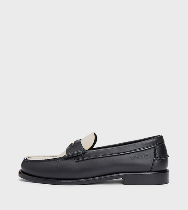 Tommy Hilfiger  Loafers & Moccasins - BLACK undefined