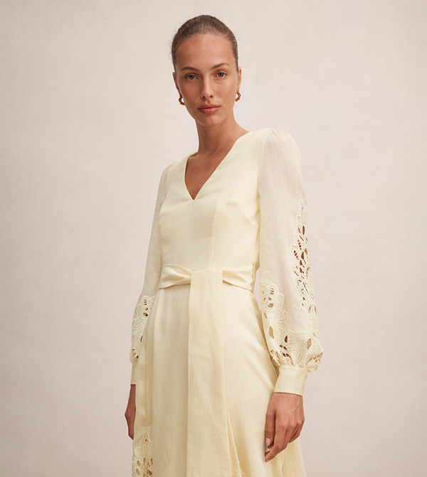 فوريفر نيو ملابس - أصفر Midi Dresses