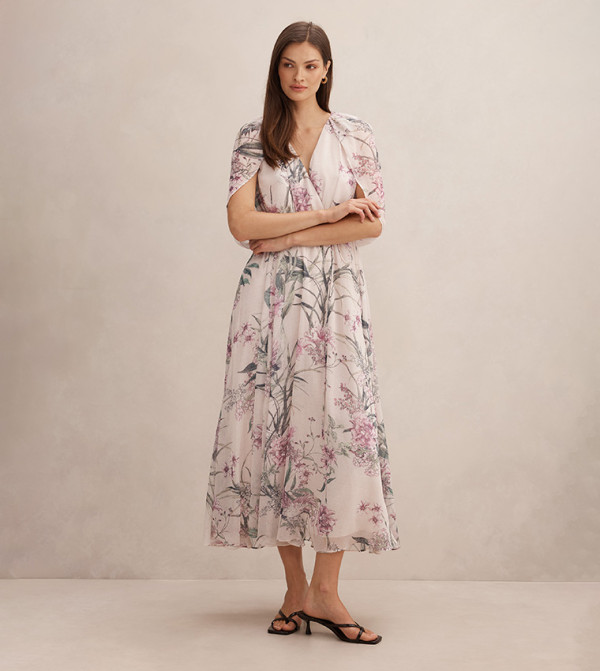 فوريفر نيو  فساتين - كريمي  Midi Dresses