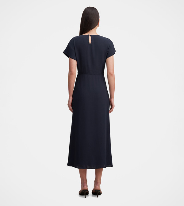 فوريفر نيو  فساتين ميدي  - كحلي Midi Dresses