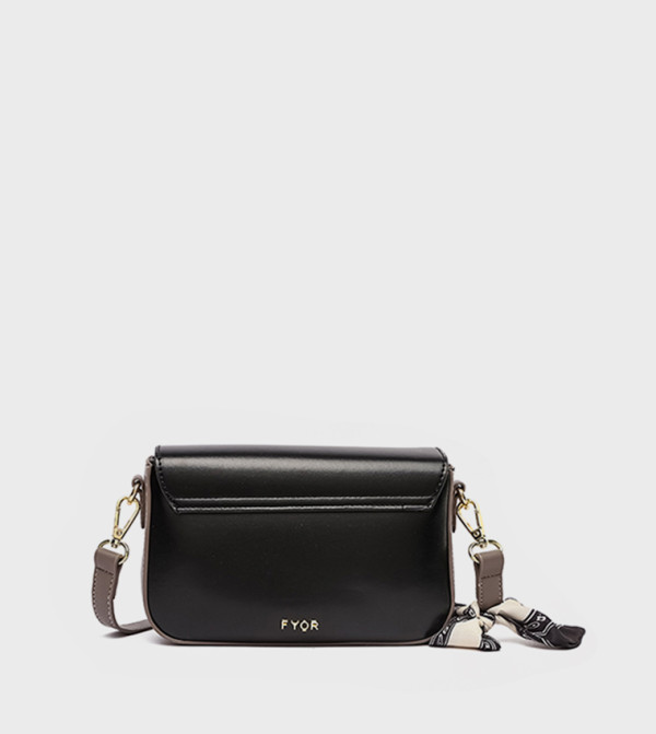 Fyor Fyor - Black Cross Body Bags
