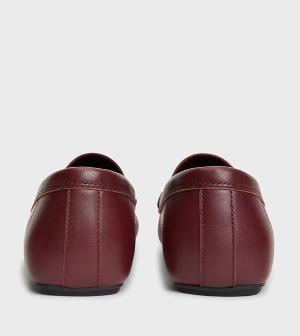 Tommy Hilfiger  Loafers & Mocassins - Burgundy undefined