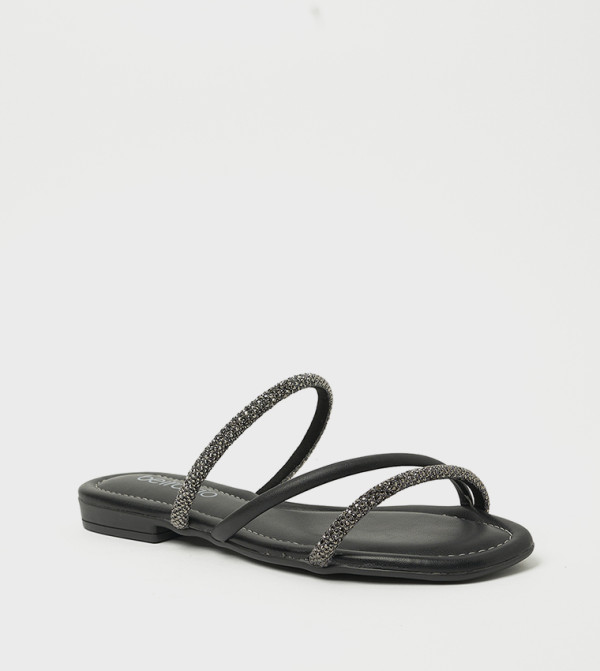 Beira Rio Beira Rio - Black Flat Sandals