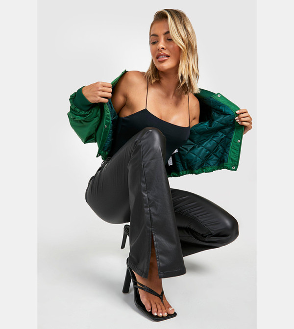 boohoo Flared Jeans - Black Flared Jeans