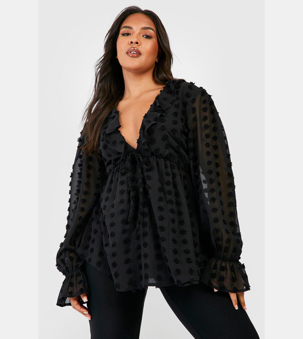 boohoo  Plus Size - Black Tops & T-shirts