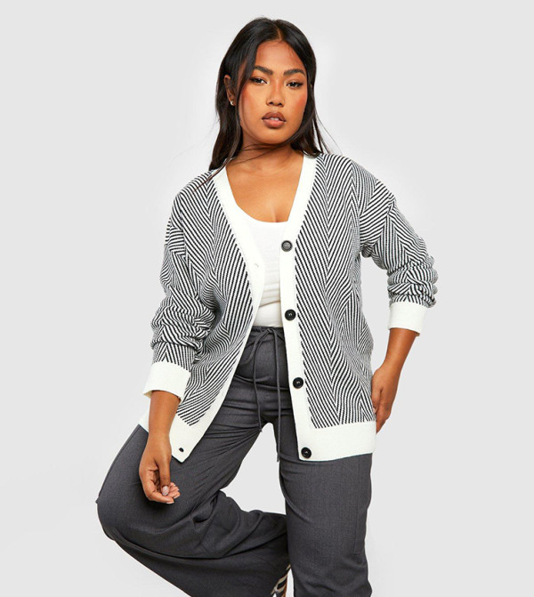 boohoo  Plus Size - Black Sweaters & Cardigans