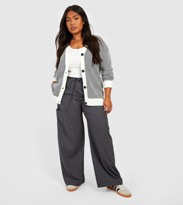 boohoo  Plus Size - Black Sweaters & Cardigans