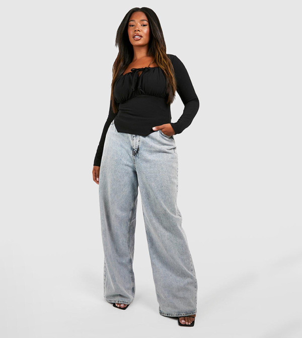 boohoo  Plus Size - Black Tops & T-shirts