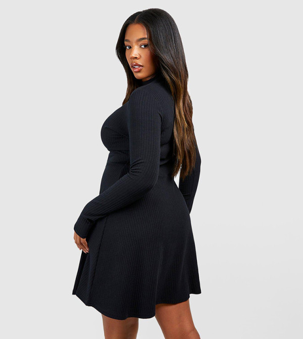 boohoo Plus Size - Black Dresses