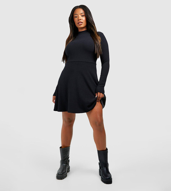 boohoo Plus Size - Black Dresses