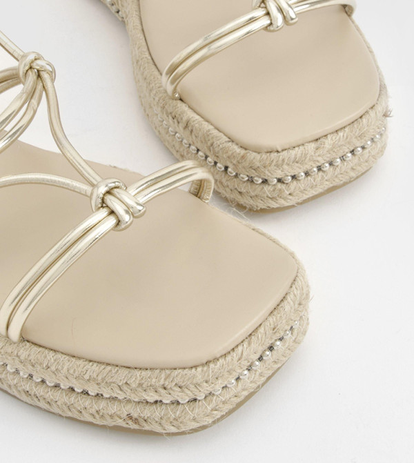 boohoo - Outlet  - Beige Platforms