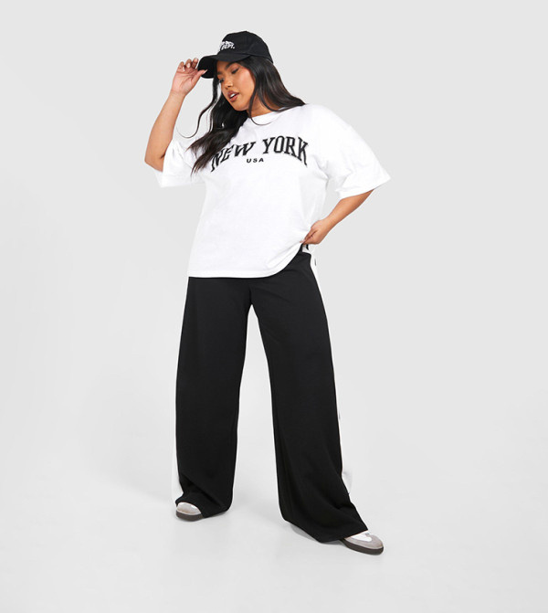 بوهو  - أبيض T-Shirts & Shirts