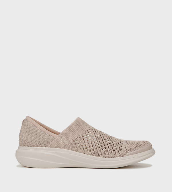 Naturalizer  Slip-Ons - Beige Casual Slip-ons