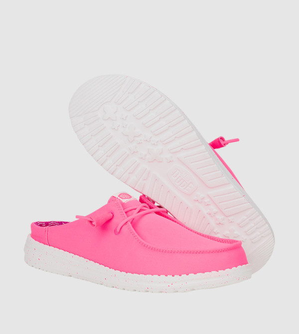 HEY DUDE HEY DUDE - Pink Casual Slip-ons