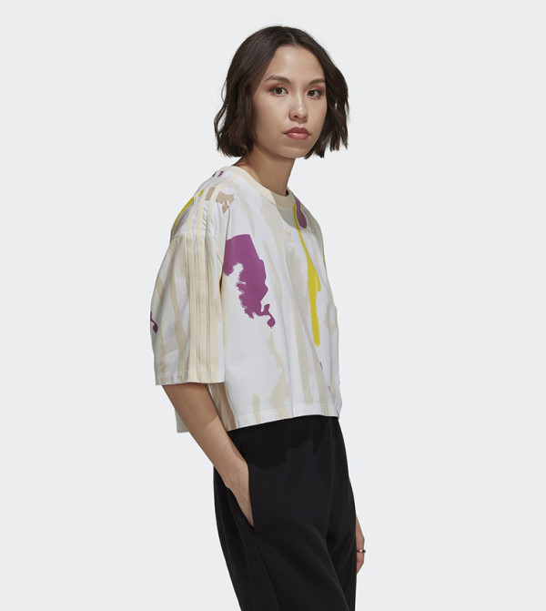 اديداس Athleisure BTU - بيج T-shirts