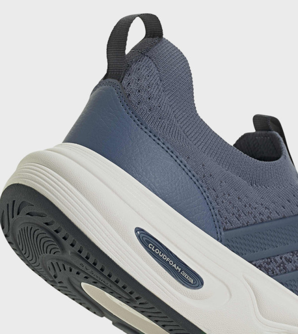 اديداس  أحذية سنيكرز - كحلي أحذية برقبة منخفضة 