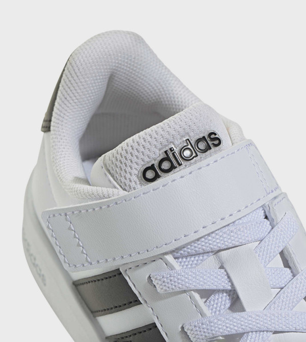 Adidas  Sneakers - White Low Top