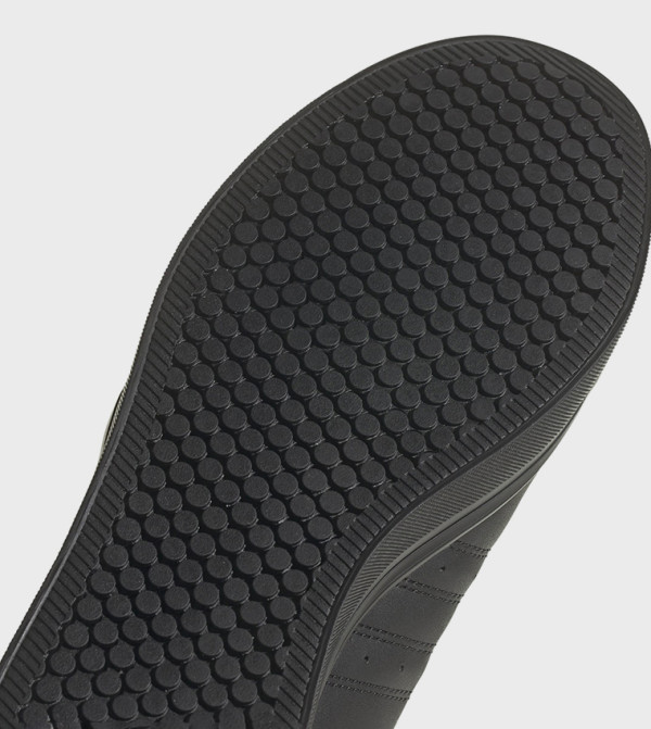 اديداس  أحذية سنيكرز - أسود أحذية برقبة منخفضة 