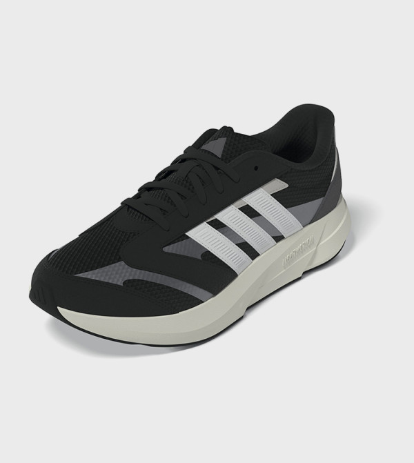 اديداس أحذية سنيكرز - أسود أحذية برقبة منخفضة