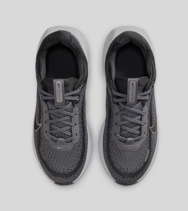 Nike  Sports Shoes - Grey Running & Training