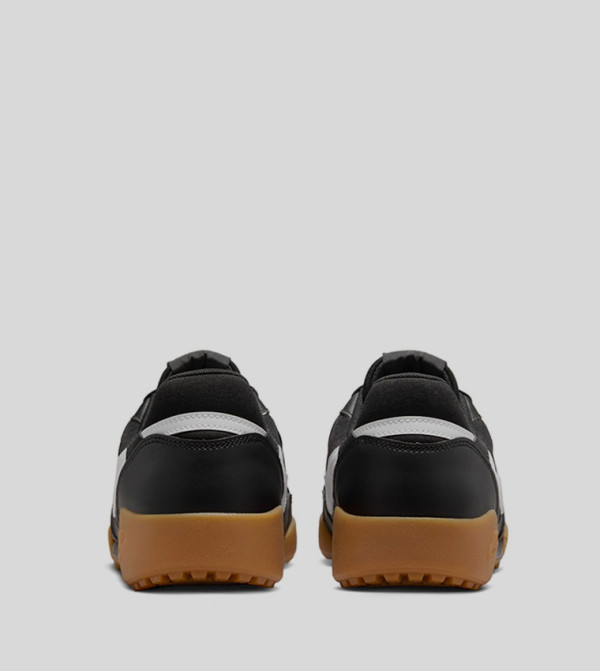 Nike Nike - Black Low Top