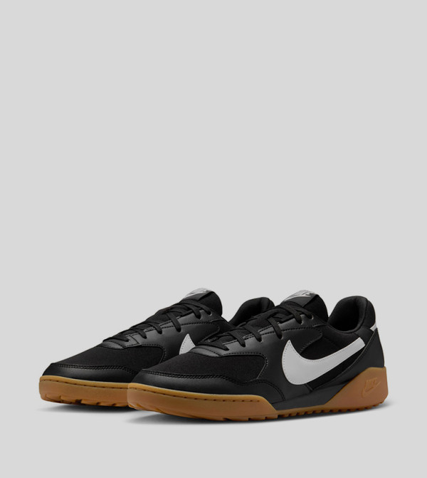 Nike Nike - Black Low Top
