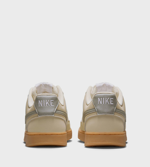 نايك  أحذية سنيكرز - بيج أحذية برقبة منخفضة 