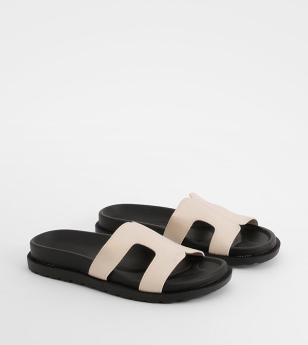 boohoo boohoo - Nude Flat Sandals