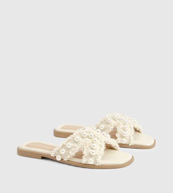 بوهو - اوتليت بوهو - اوتليت - كريمي  Flat Sandals
