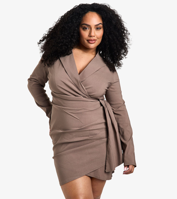 boohoo - Express  Plus Size - Beige Dresses