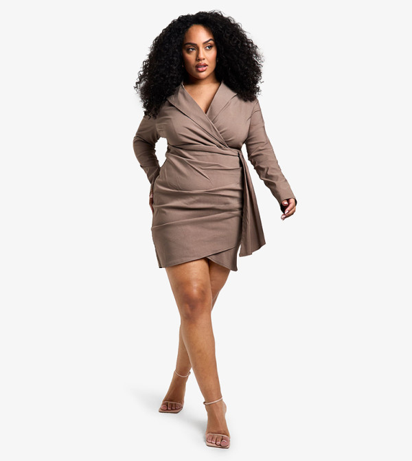 boohoo - Express  Plus Size - Beige Dresses