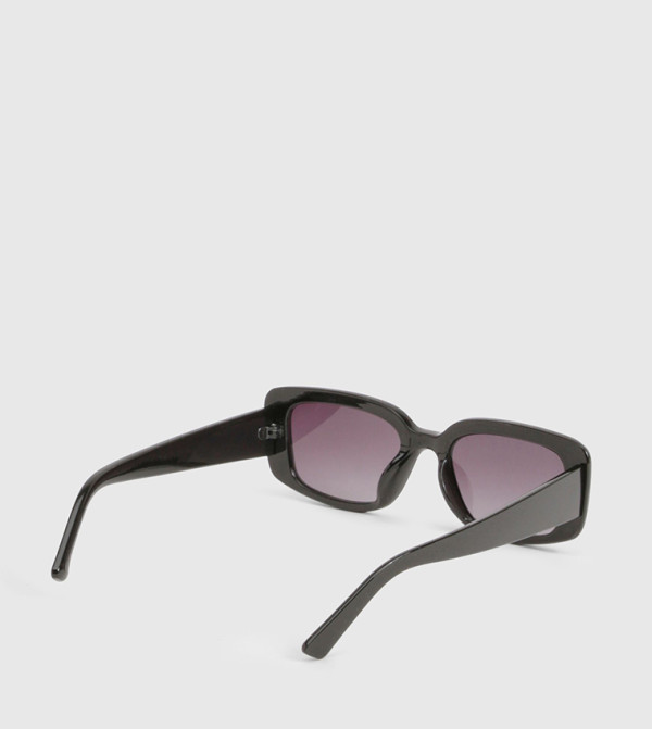 boohoo Sunglasses - Black undefined