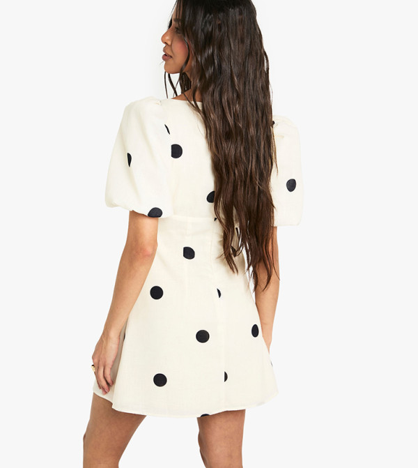 boohoo boohoo - Natural Casual Dresses