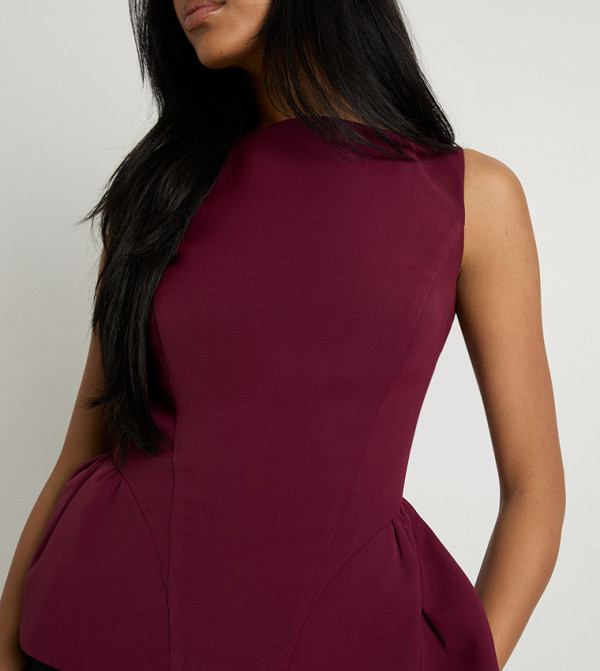 boohoo  Clothing - Red Sleeveless Tops