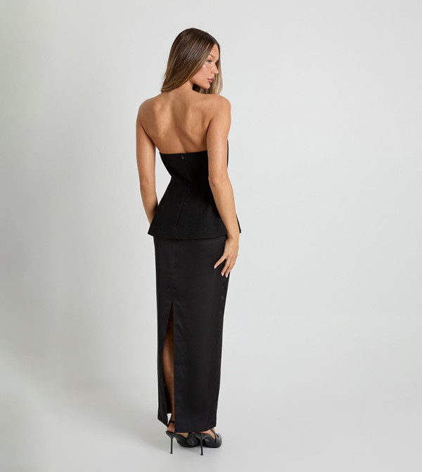 boohoo  Clothing - Black Maxi Dresses