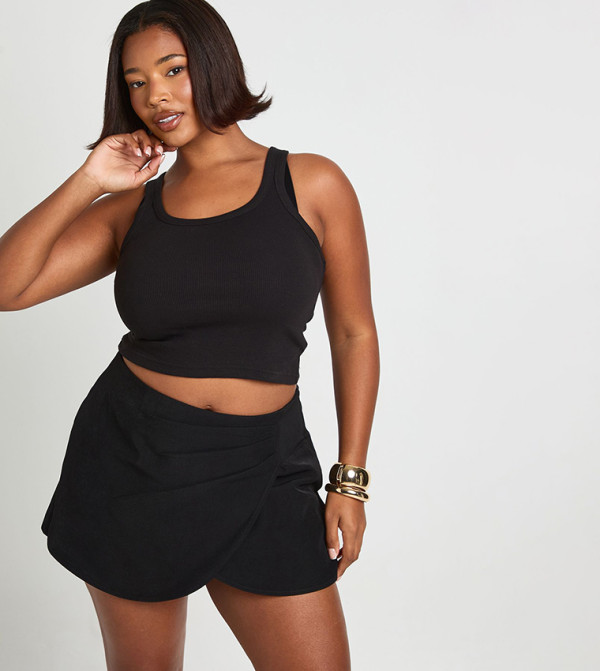 boohoo  Shorts - Black Shorts