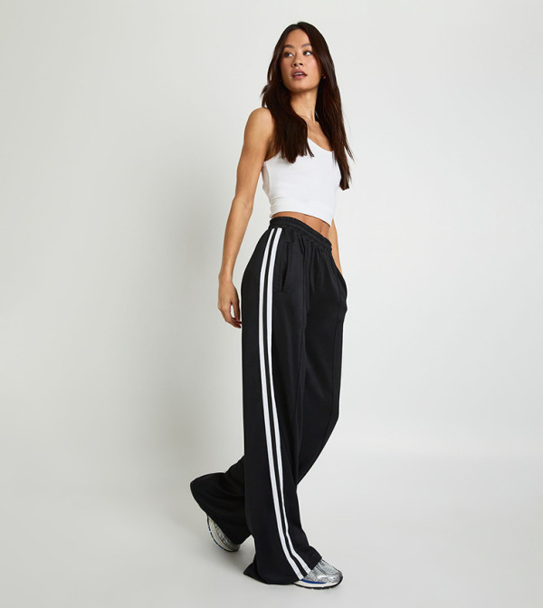 boohoo Sweatpants - Black Sweatpants
