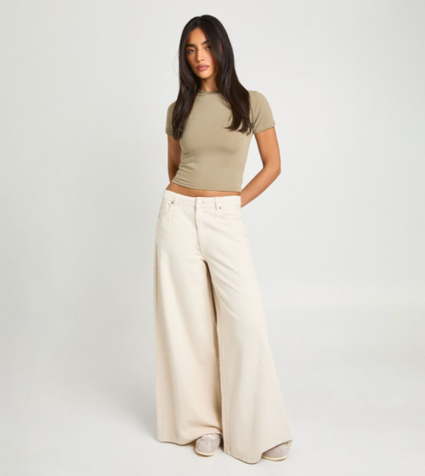 بوهو  ساق واسعة - أوف وايت  Wide Leg Jeans