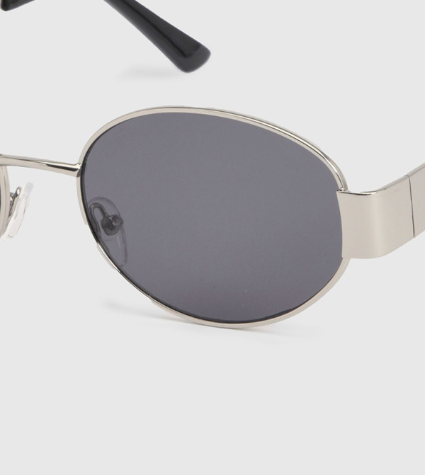 boohoo Sunglasses - Silver undefined