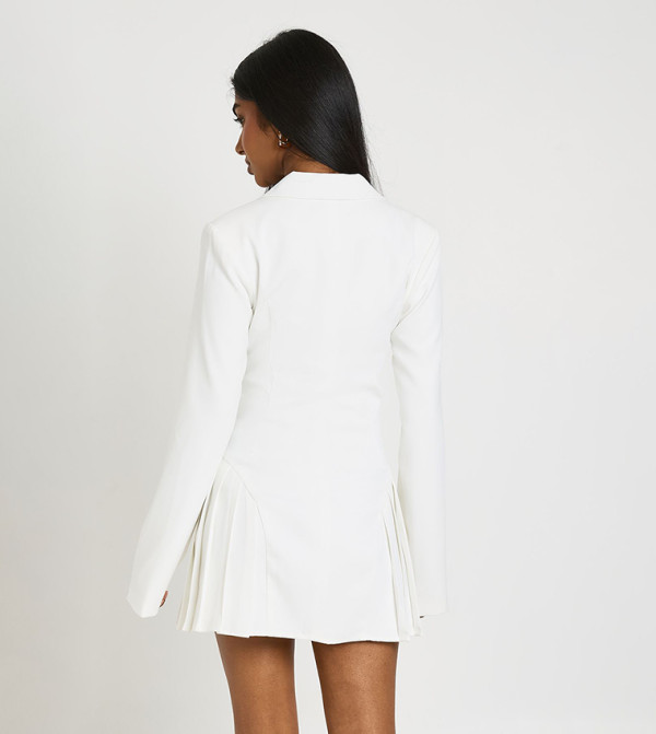 boohoo  Clothing - White Mini Dresses