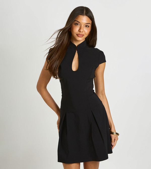 boohoo  Clothing - BLACK Mini Dresses