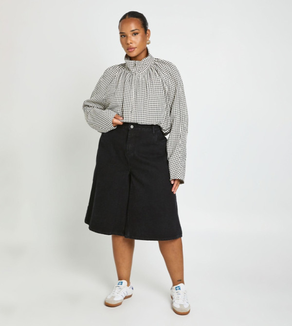 boohoo  Shorts - BLACK Shorts