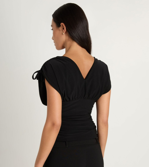 بوهو توبات قصيرة - أسود Cropped Tops