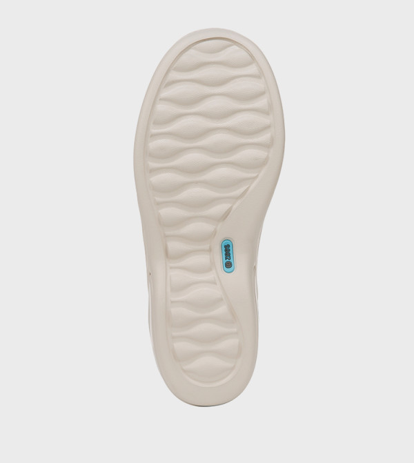 Bzees Bzees - Beige Casual Slip-ons