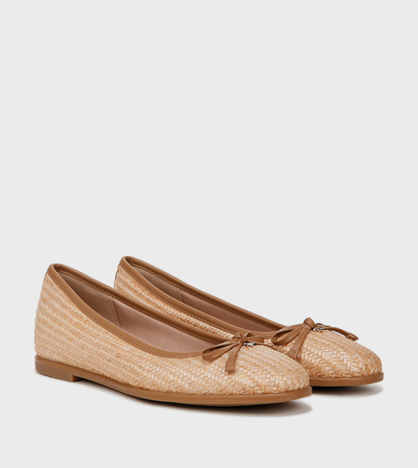 Naturalizer  Ballerinas - Brown undefined