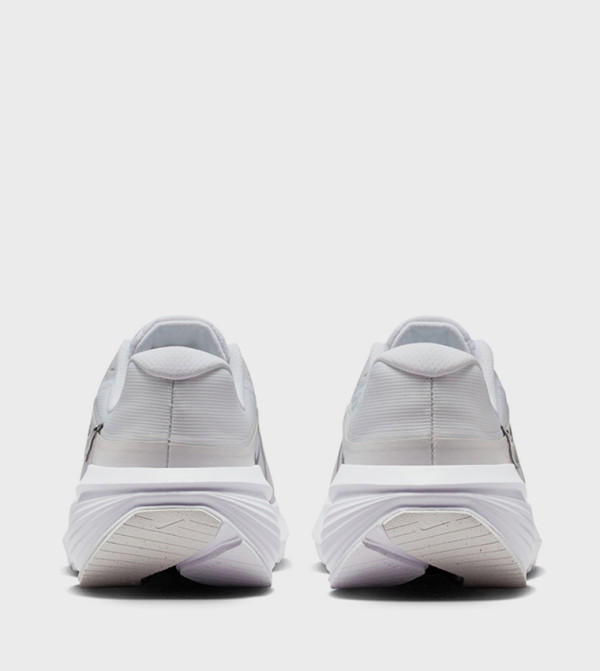نايك نايكي - أبيض أحذية الجري