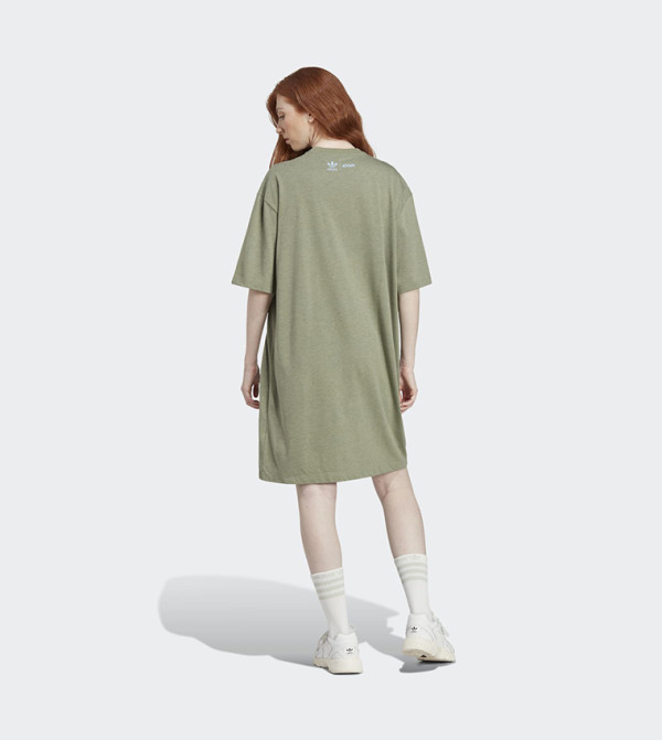 اديداس Athleisure BTU - أخضر تنانير فساتين