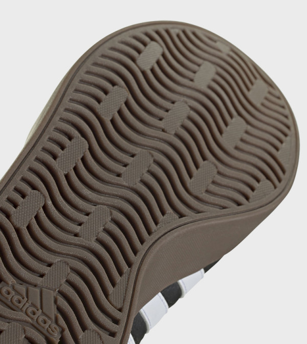 Adidas  Sneakers - Black Low Top