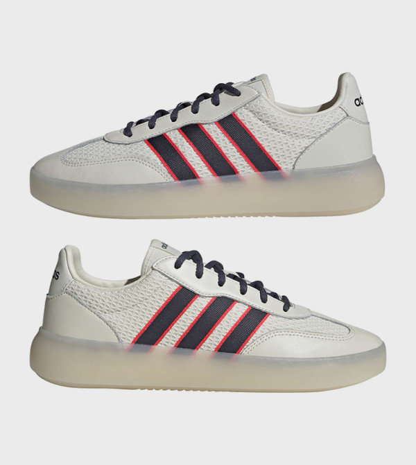 Adidas  Sneakers - White Low Top