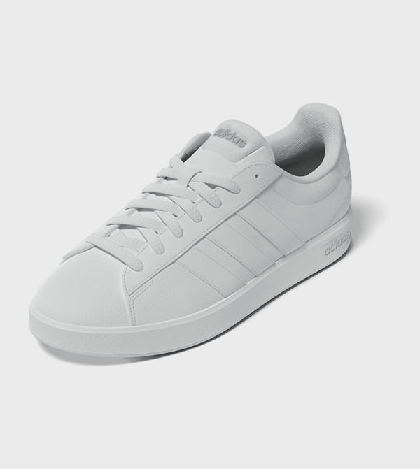 Adidas  Sneakers - White Low Top